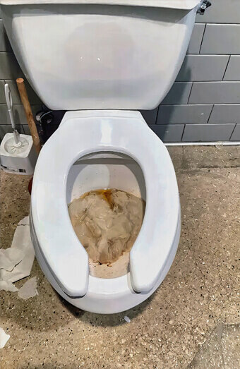 https://blockeddrainsglendalough.com.au/uploads/2025/07/blocked-toilet-27776.jpg